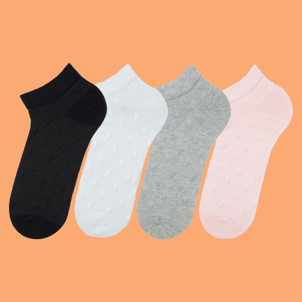 4 Pairs Bubble Patterned Women Socks Size: (36 - 40) - Pink / Black / White / Pink