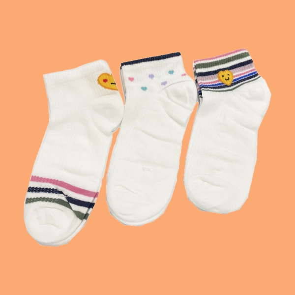 3 Pairs Heart Patterned Girls Socks Asorty ( 36 - 40 ) - White / Pink / Mustard
