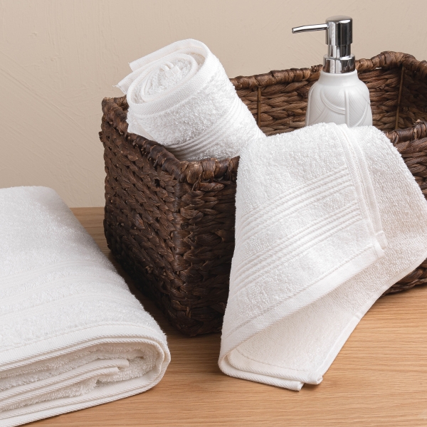 Fonts Premium Cotton Bath Towel 70 x 140 cm - White