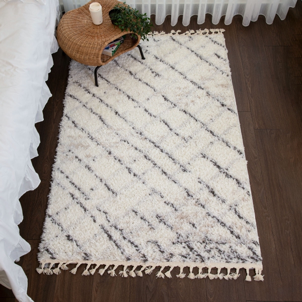 Bohemian Lozenges 120 x 180 cm Zymta Winter Carpet - Off White / Dark Grey / Light Grey / Light Beige