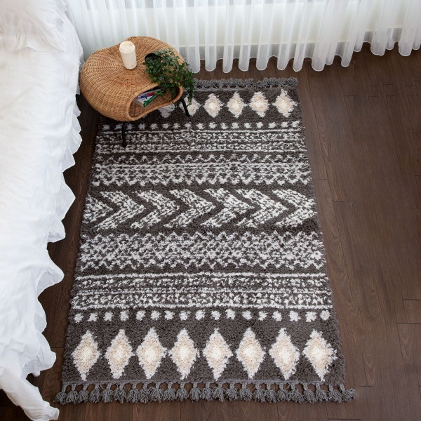 Bohemian Pova 80 x 150 cm Zymta Winter Carpet - Dark Grey / Off White