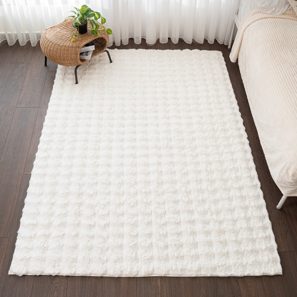 Bubble - Tied Rabbit 160 x 230 cm Zymta Winter Carpet - White