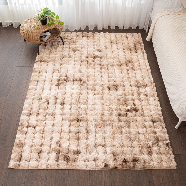 Bubble Tied Rabbit 120 x 160 cm Zymta Winter Carpet - Brown / White / Black