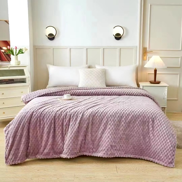 Velvet Plush Throw Blanket For All Seasons 200 x 230 cm - Lilac