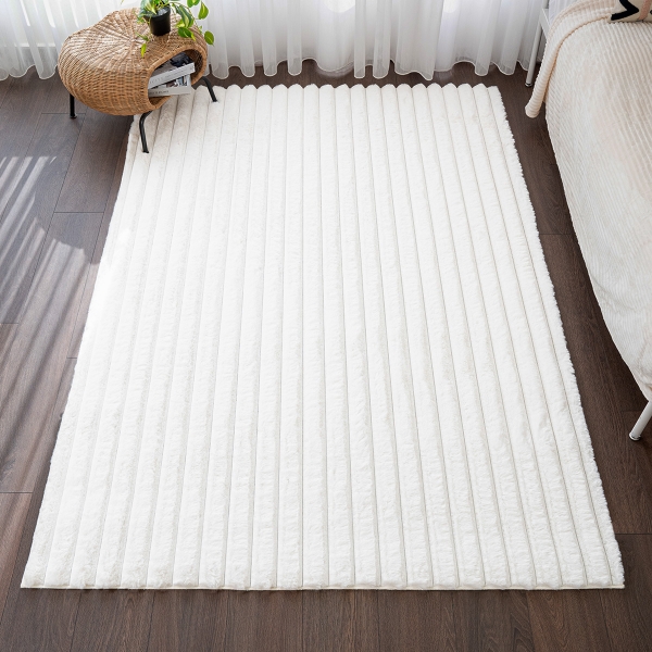 Para Sala Faux Rabbit Carpet 160 x 230 cm Rectangular Zymta Winter Carpet - White