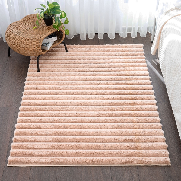 Para Sala Horizontal Stripes Faux Rabbit Fur Carpet 120 x 160 cm Rectangular Zymta Winter Carpet - Pink