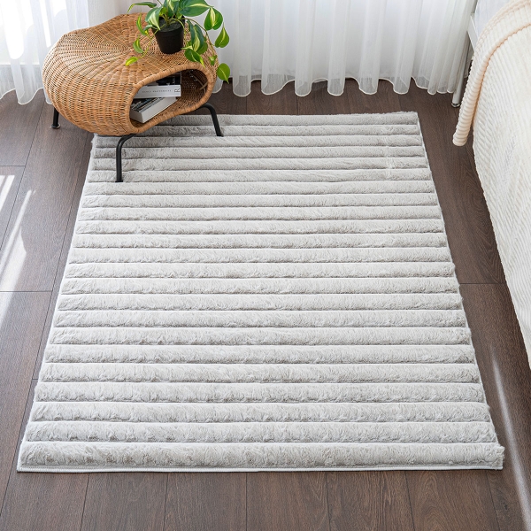 Para Sala Horizontal Stripes Faux Rabbit Fur Carpet 120 x 160 cm Rectangular Zymta Winter Carpet - Grey