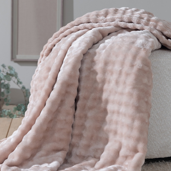 Blera Wellsoft TV Blanket 140 x 190 cm - Powder Pink