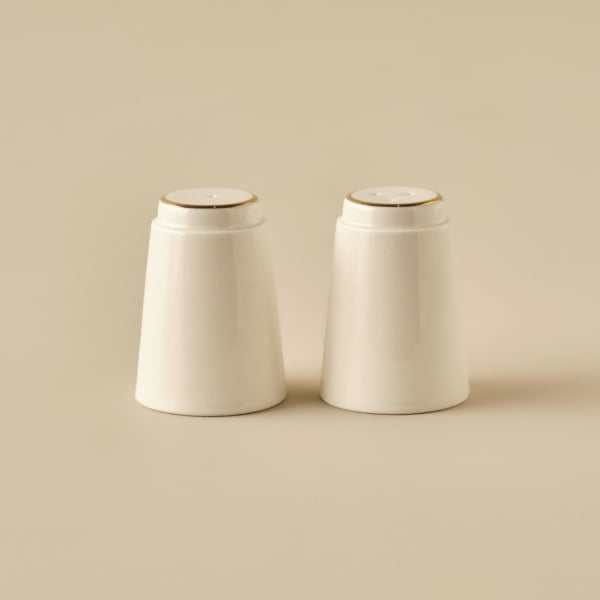 Opal Porcelain Salt and Pepper Shakers 7 x 5 cm - Gold / White