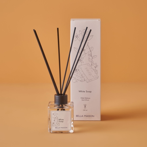 White Soap Room Fragrance With Sticks 100 ml - Transparent