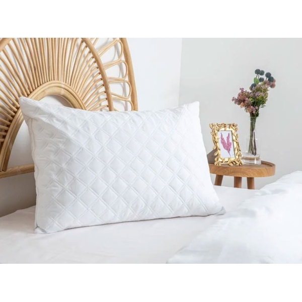 Star Quilted Pillow Protector 50x70 cm White