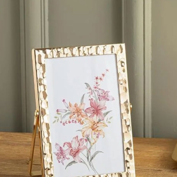 Alba Metal Frame 10x15 cm Gold