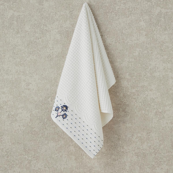 Retro Bloom Cotton Embroidered Face Towel 50x80 cm Ecru